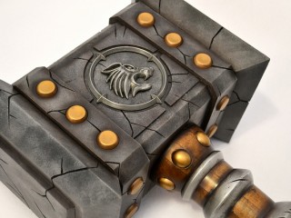 Une réplique fidèle du Marteau-du-Destin de Thrall